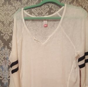 White burnout Raglan Top